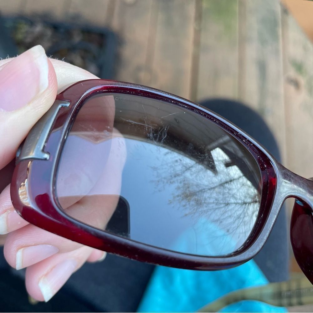 Burberry Red Frame Sunglasses with Signature Check Arms - Picture 7 of 9